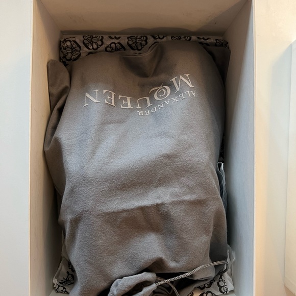 *SOLD* Alexander McQueen Men's Oversized Gel Sole Leather Platform Sneakers - Picture 6 of 8